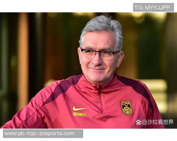 伊万:足协提议部分球员留洋需说服俱乐部与家长支持 伊万:足协提议部分球员留洋需说服俱乐部与家长支持